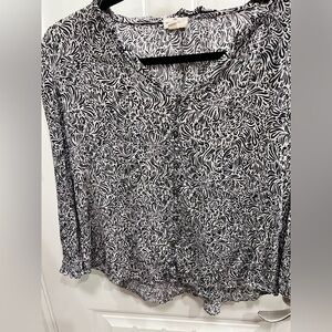 Elegant Black and White Women's Blouse